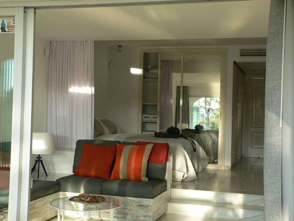 Casa Robert Y Nergiz Appartement Sitio de Calahonda Buitenkant foto